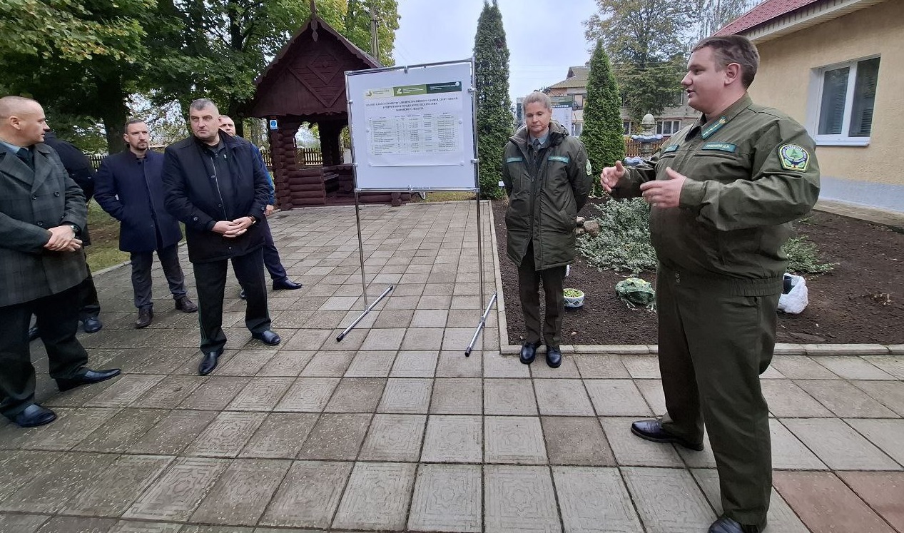 В центре внимания благоустройство в Быховском лесхозе.